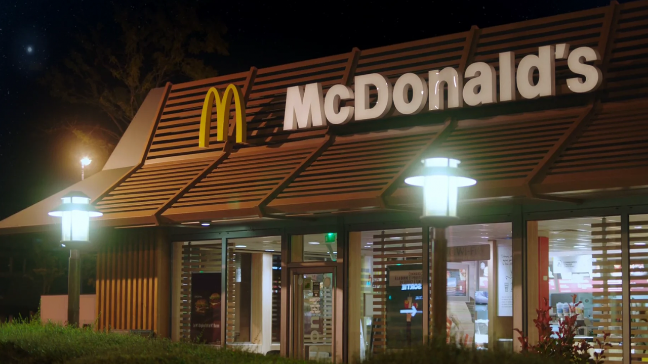 Entrada a un restaurante de McDonald’s en Uruguay